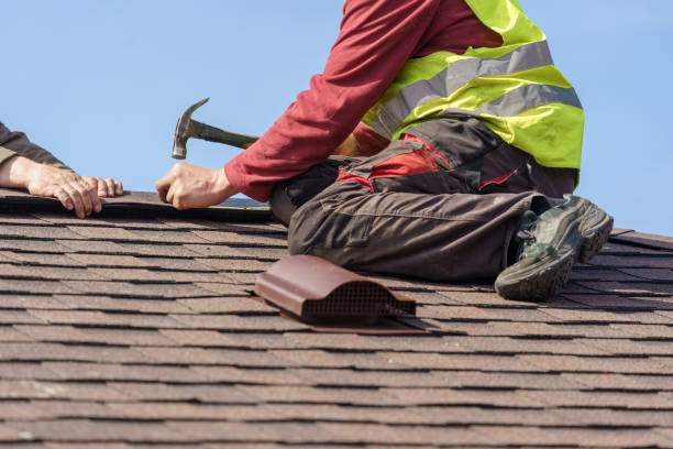 Best Commercial Roofing Services  in Iron River, MI