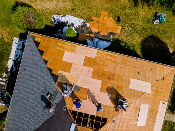 Best Commercial Roofing Services  in Iron River, MI
